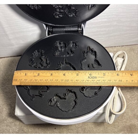 Waffle Wow Maker Unicorn Pony Party 120V 760W Non-Stick Plates CucinaPro - Picture 5 of 9